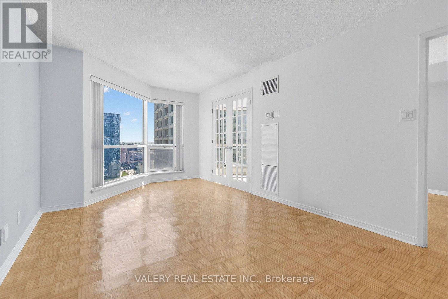 2910 - 10 Yonge Street, Toronto, Ontario  M5E 1R4 - Photo 8 - C13690380