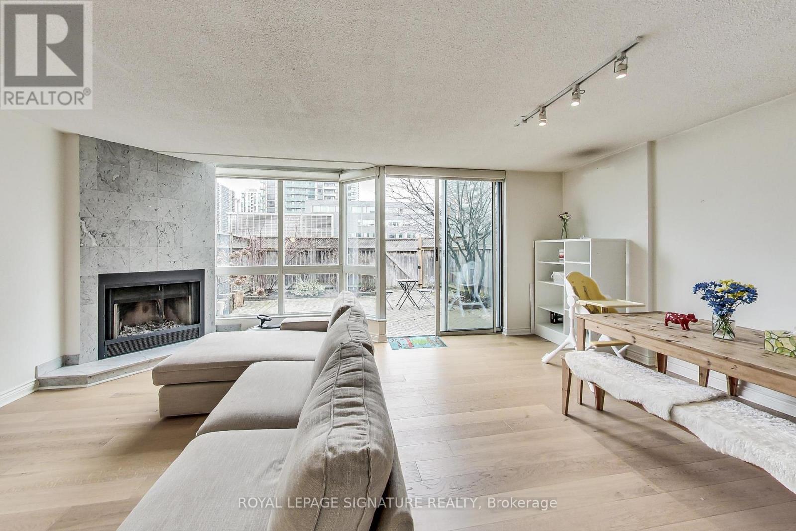 Th5 - 11 Broadway Avenue, Toronto, Ontario  M4P 1T7 - Photo 12 - C13690432