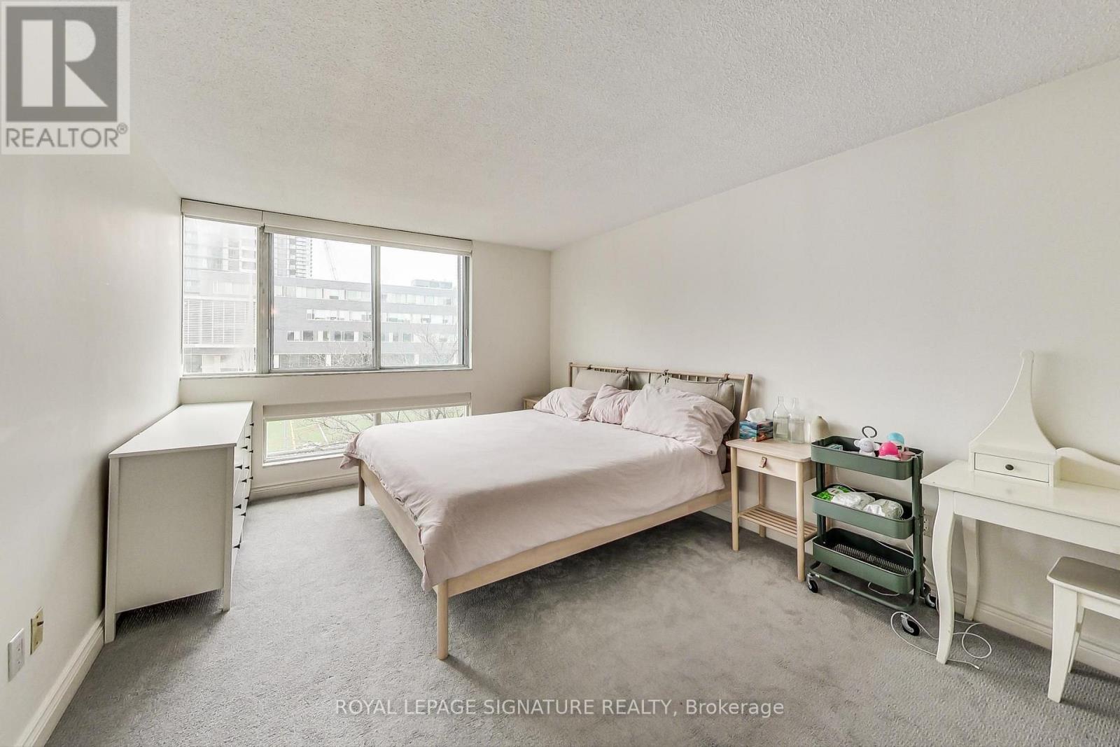 Th5 - 11 Broadway Avenue, Toronto, Ontario  M4P 1T7 - Photo 15 - C13690432
