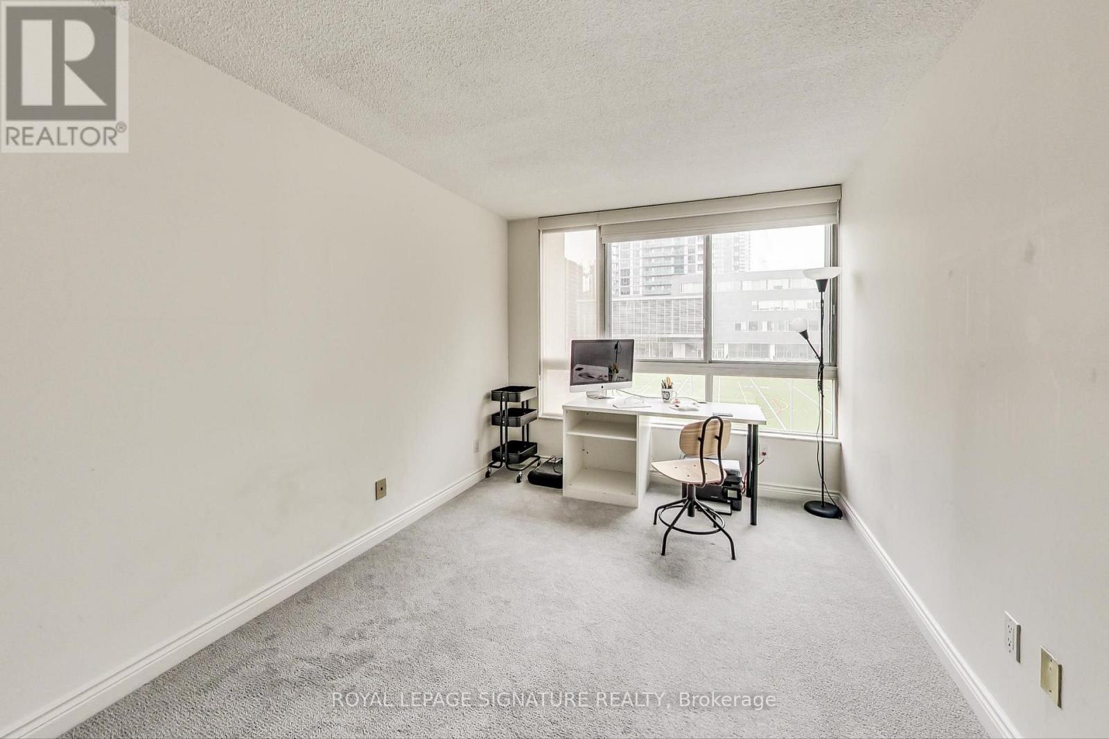 Th5 - 11 Broadway Avenue, Toronto, Ontario  M4P 1T7 - Photo 18 - C13690432