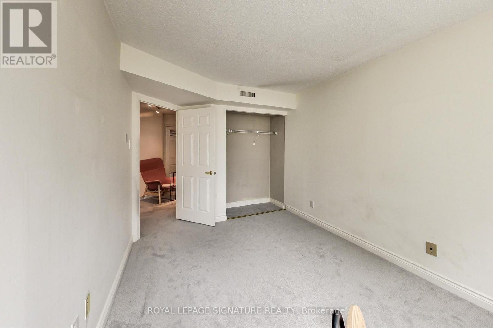 Th5 - 11 Broadway Avenue, Toronto, Ontario  M4P 1T7 - Photo 19 - C13690432