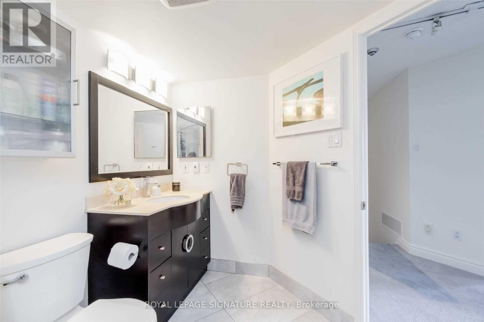 Th5 - 11 Broadway Avenue, Toronto, Ontario  M4P 1T7 - Photo 20 - C13690432