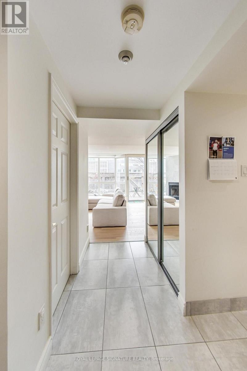 Th5 - 11 Broadway Avenue, Toronto, Ontario  M4P 1T7 - Photo 6 - C13690432