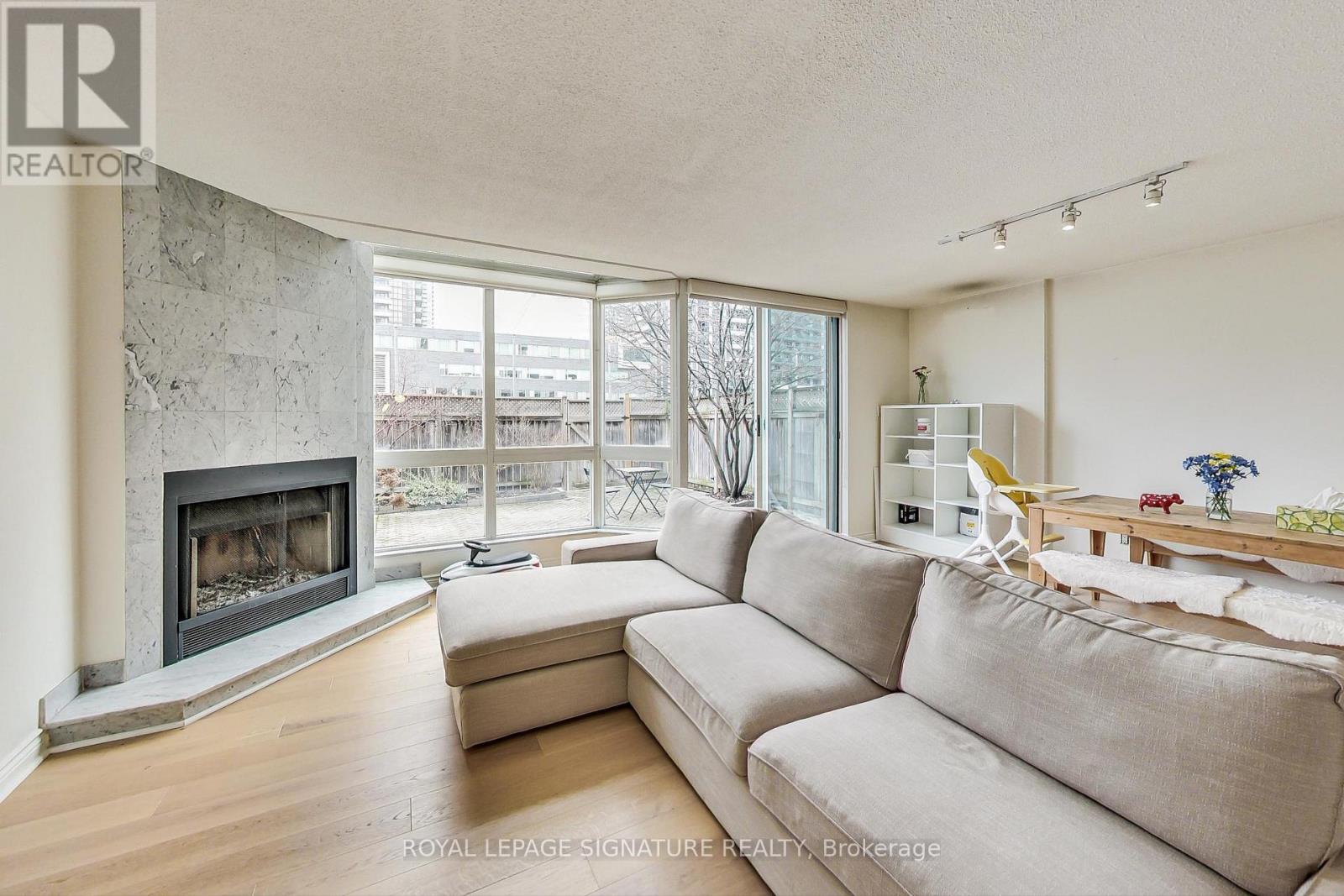 Th5 - 11 Broadway Avenue, Toronto, Ontario  M4P 1T7 - Photo 9 - C13690432