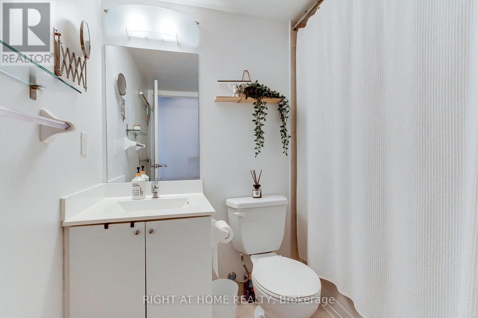 610 - 150 Sudbury Street, Toronto, Ontario M6J 3S8 - Photo 18 - C13690438
