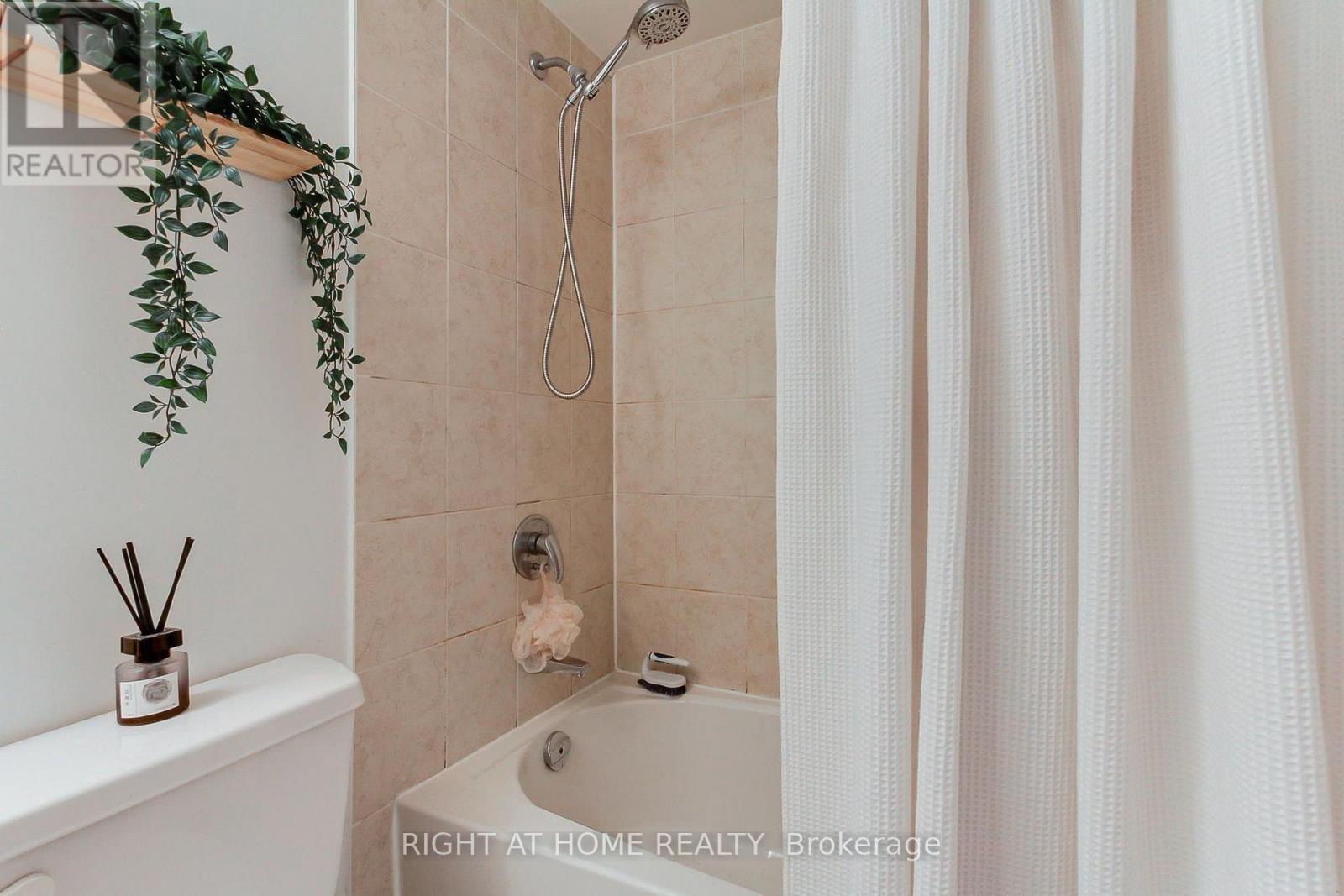610 - 150 Sudbury Street, Toronto, Ontario M6J 3S8 - Photo 19 - C13690438