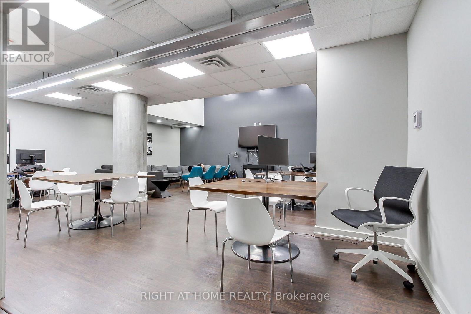 610 - 150 Sudbury Street, Toronto, Ontario M6J 3S8 - Photo 26 - C13690438