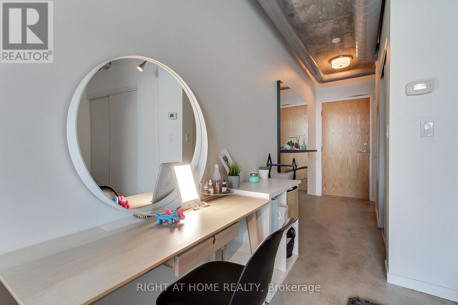610 - 150 Sudbury Street, Toronto, Ontario M6J 3S8 - Photo 7 - C13690438