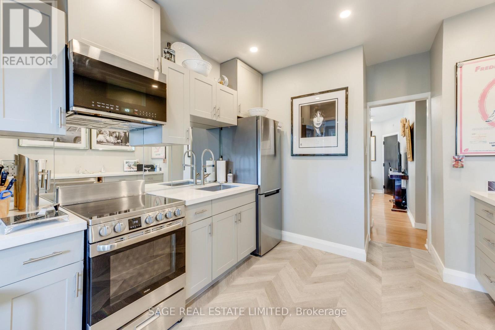 241 Langley Avenue, Toronto, Ontario  M4K 1C1 - Photo 14 - E13690344