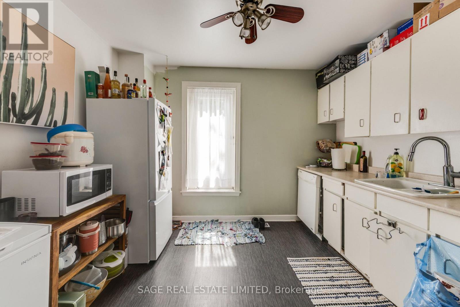 241 Langley Avenue, Toronto, Ontario  M4K 1C1 - Photo 17 - E13690344