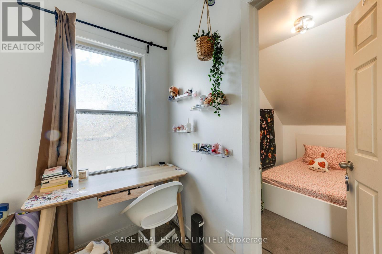 241 Langley Avenue, Toronto, Ontario  M4K 1C1 - Photo 31 - E13690344