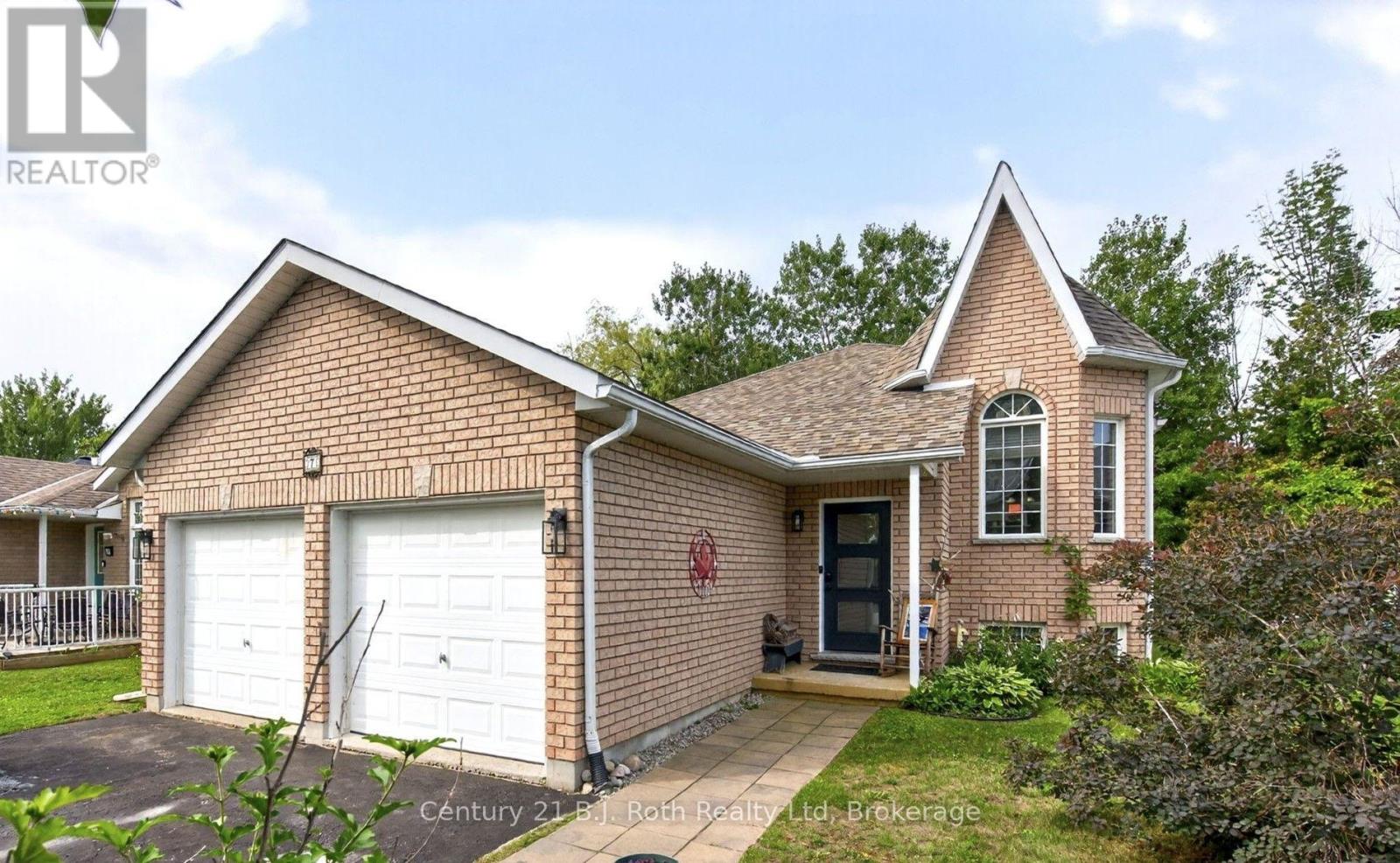 7 GEORGIAS WALK, tay (victoria harbour), Ontario