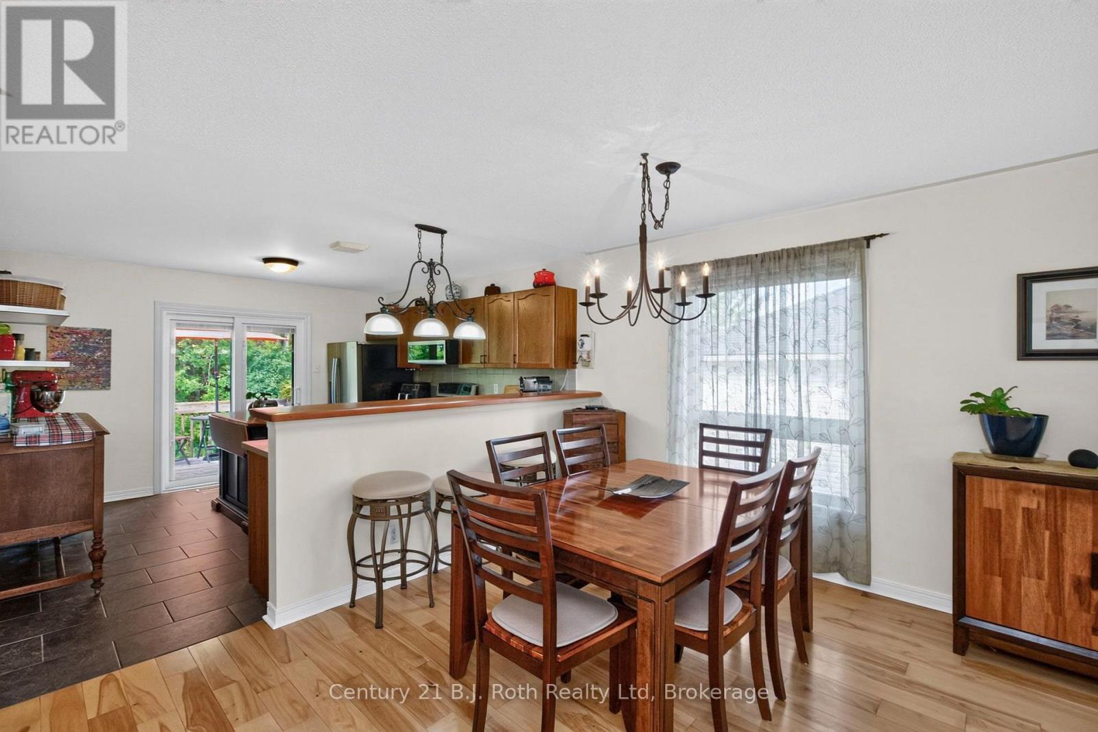 7 Georgias Walk, Tay, Ontario  L0K 2A0 - Photo 10 - S13690406