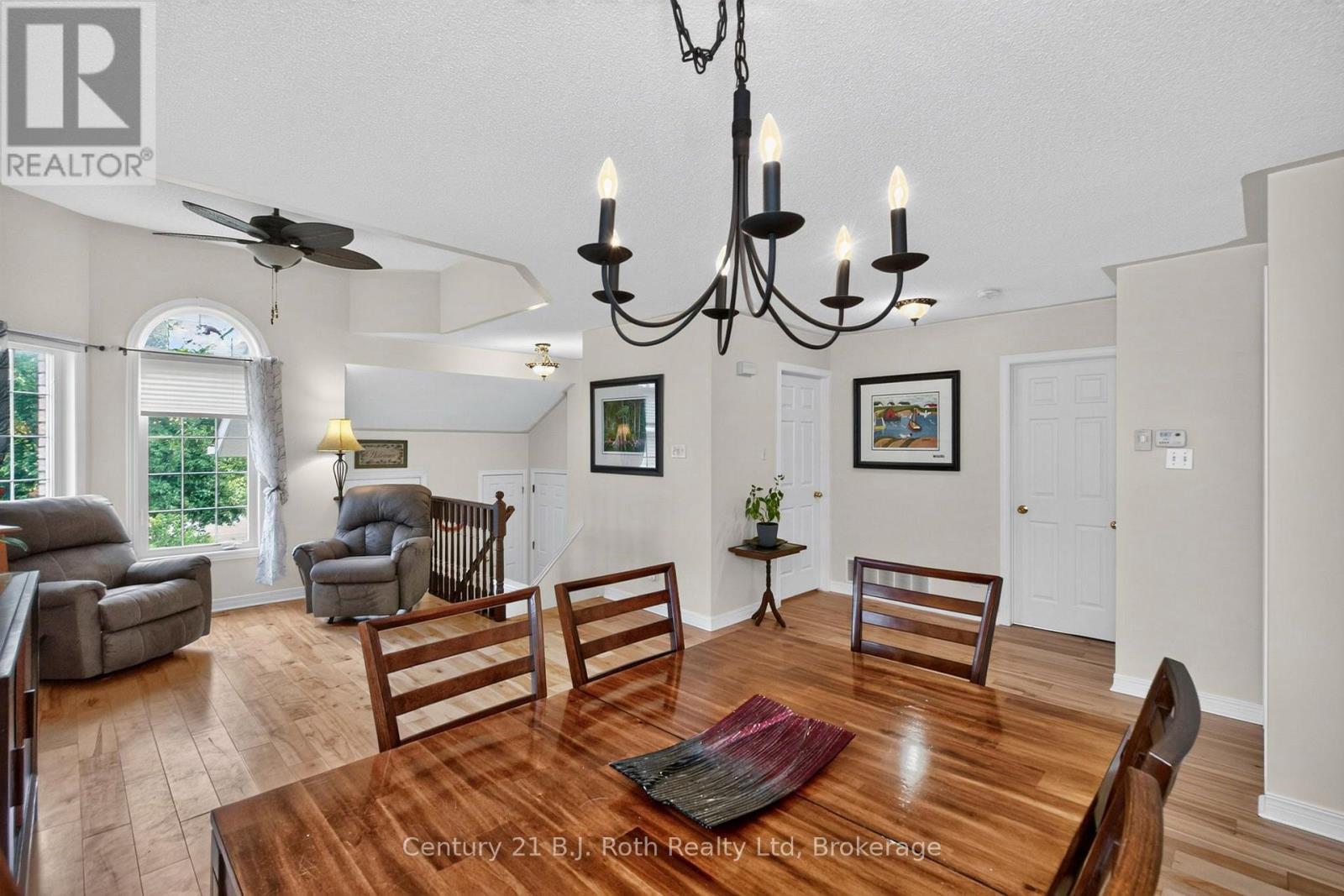 7 Georgias Walk, Tay, Ontario  L0K 2A0 - Photo 16 - S13690406
