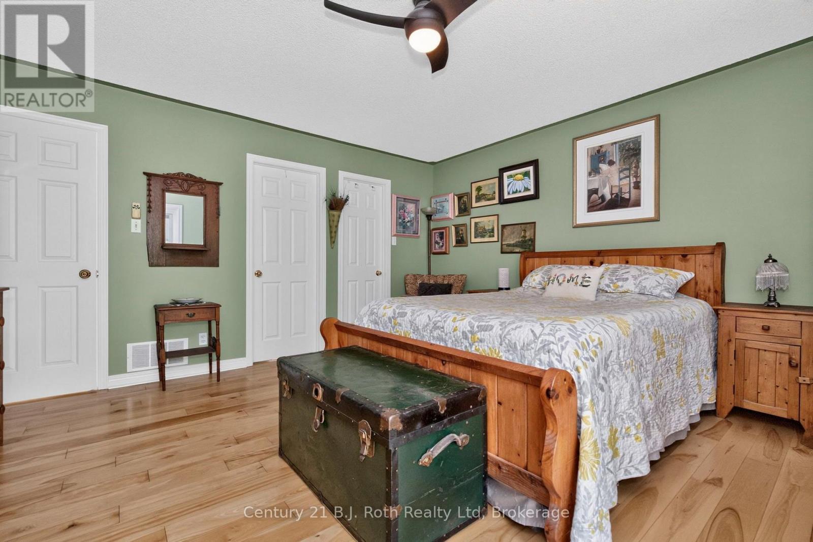 7 Georgias Walk, Tay, Ontario  L0K 2A0 - Photo 18 - S13690406