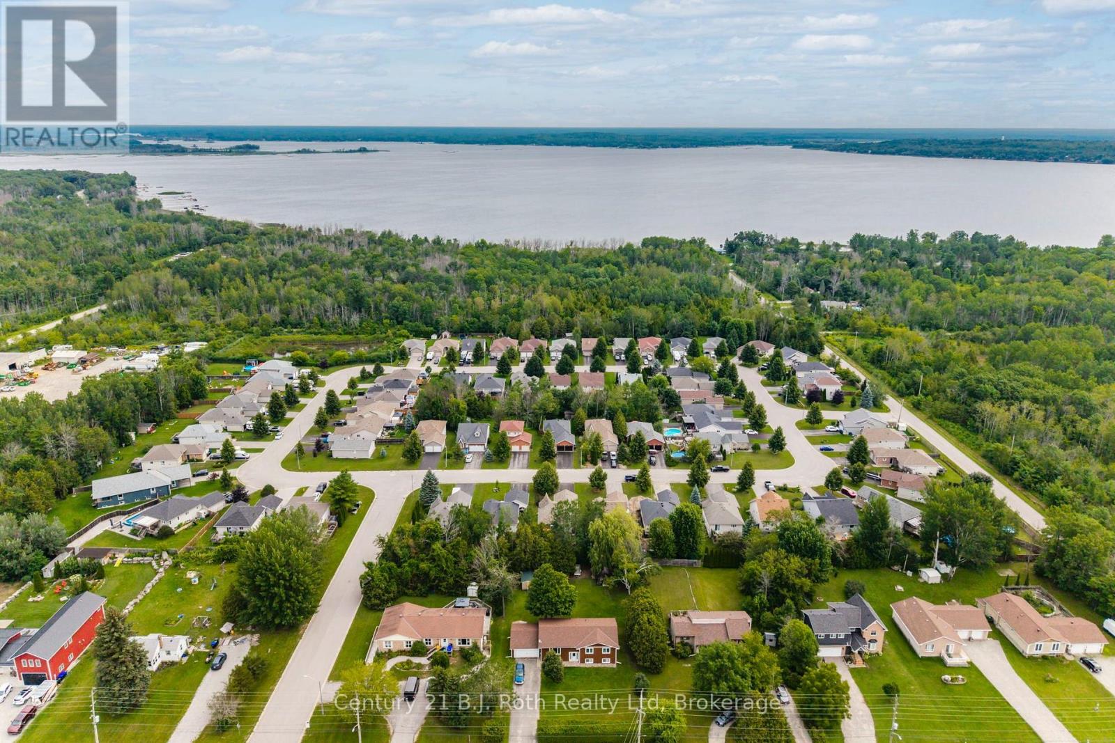 7 Georgias Walk, Tay, Ontario  L0K 2A0 - Photo 45 - S13690406