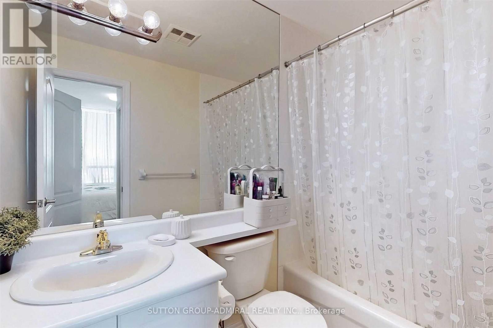 Ph05 - 50 Disera Drive, Vaughan, Ontario L4J 9E9 - Photo 10 - N13690378
