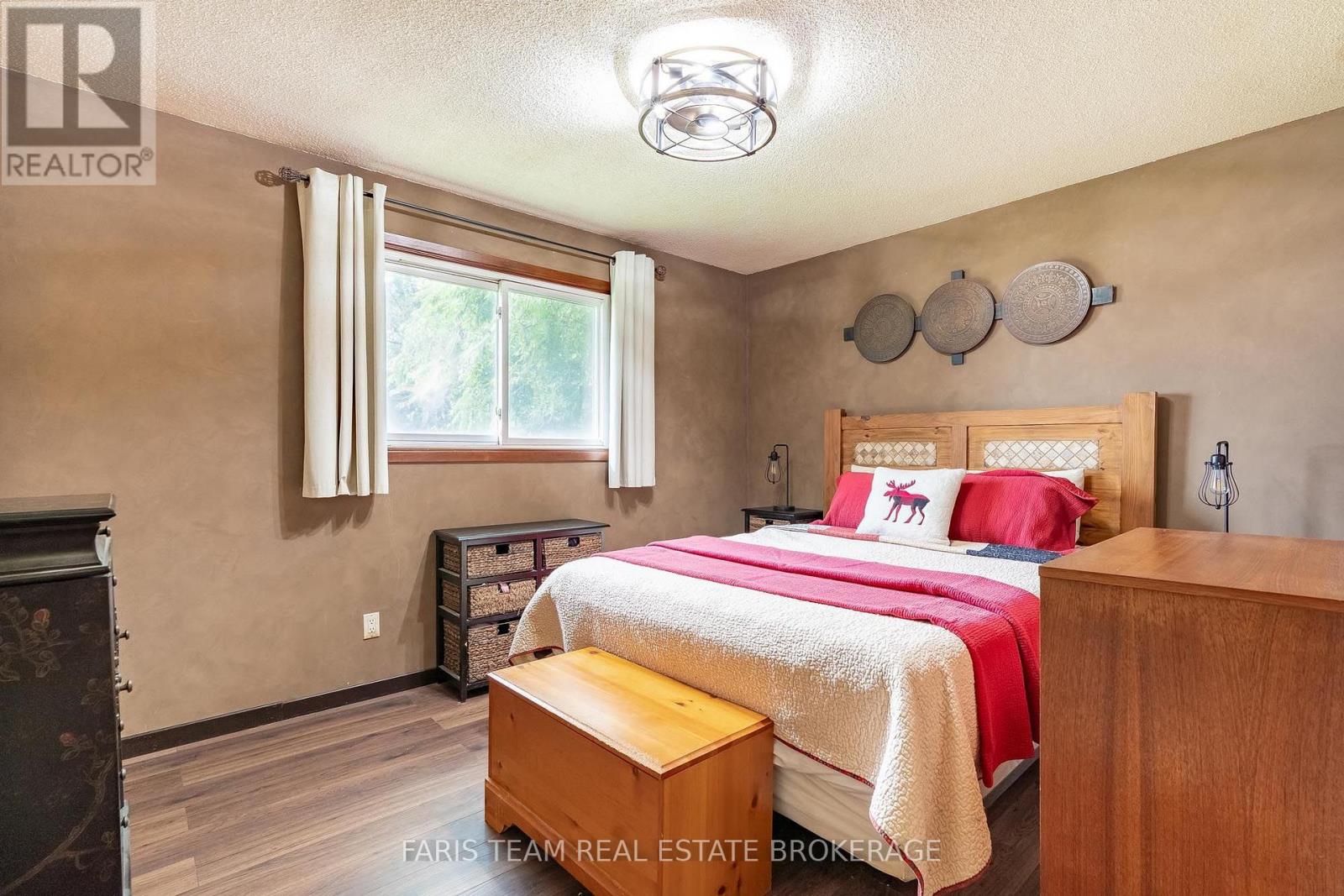 3114 Innisfil Beach Road, Innisfil, Ontario L9S 4C7 - Photo 16 - N13690402