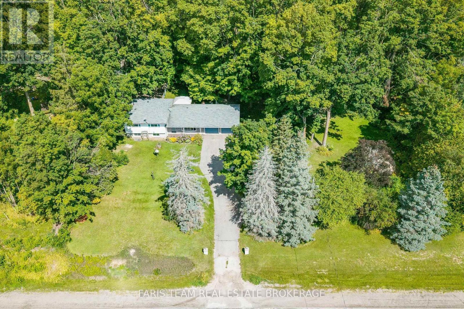3114 Innisfil Beach Road, Innisfil, Ontario L9S 4C7 - Photo 2 - N13690402