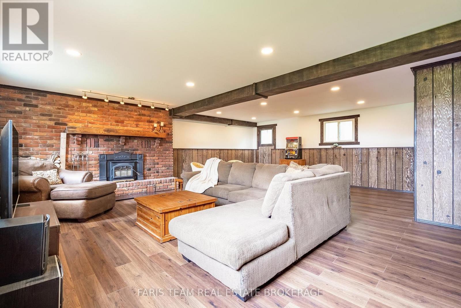 3114 Innisfil Beach Road, Innisfil, Ontario L9S 4C7 - Photo 22 - N13690402