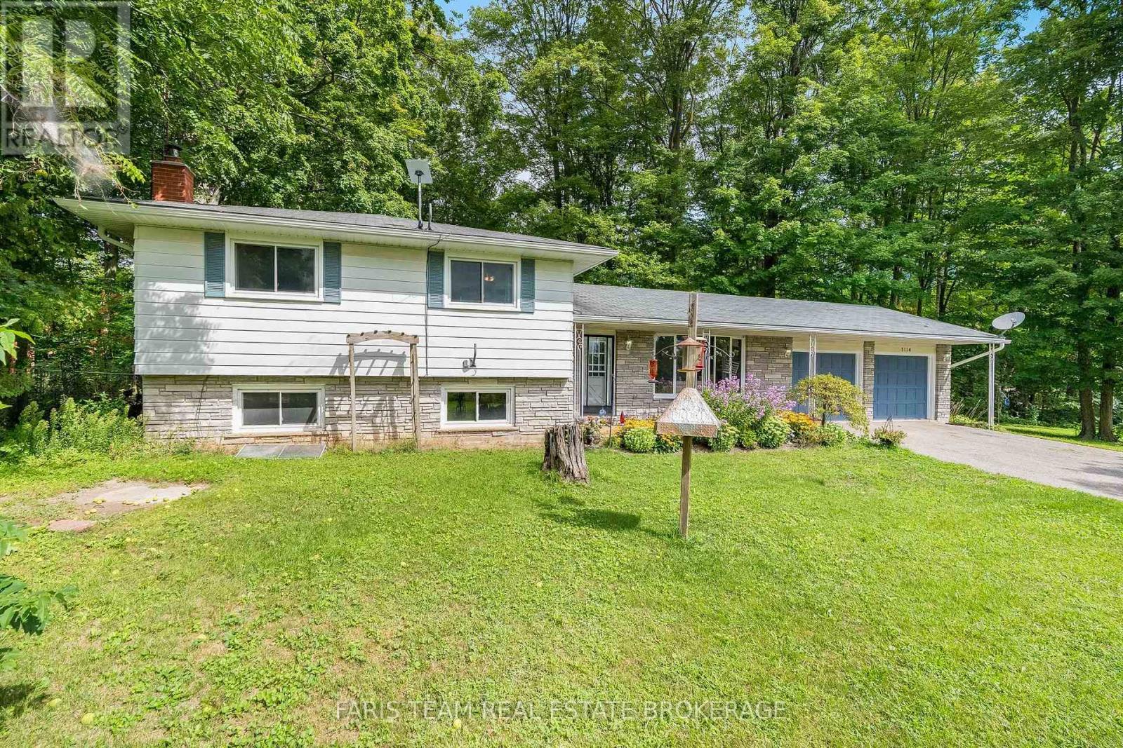 3114 Innisfil Beach Road, Innisfil, Ontario L9S 4C7 - Photo 4 - N13690402