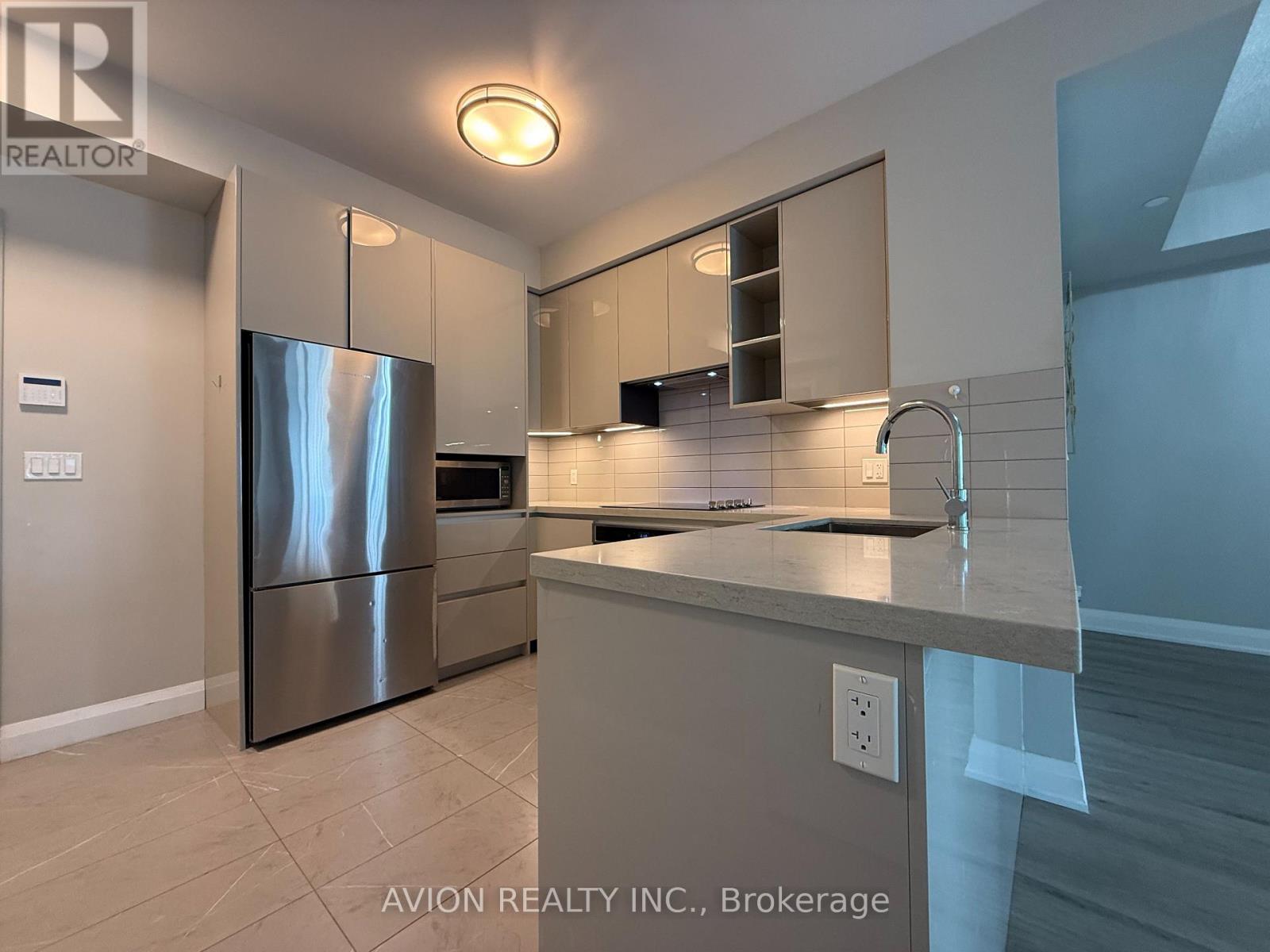 510 - 398 HIGHWAY 7 STREET E, Richmond Hill, Ontario