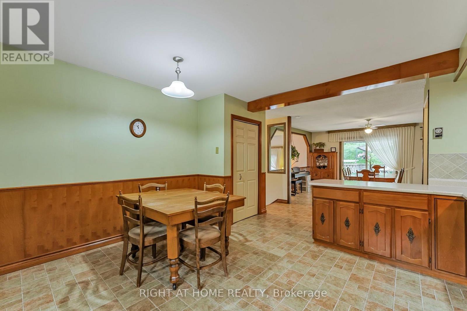 3500 Baldwick Lane, Springwater, Ontario  L0M 1T2 - Photo 11 - S13690358