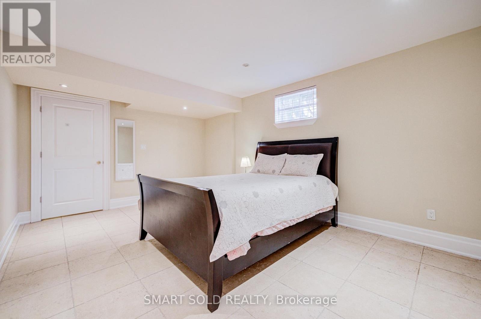 6 Brill Crescent, Toronto, Ontario M2R 2X3 - Photo 38 - C13690052