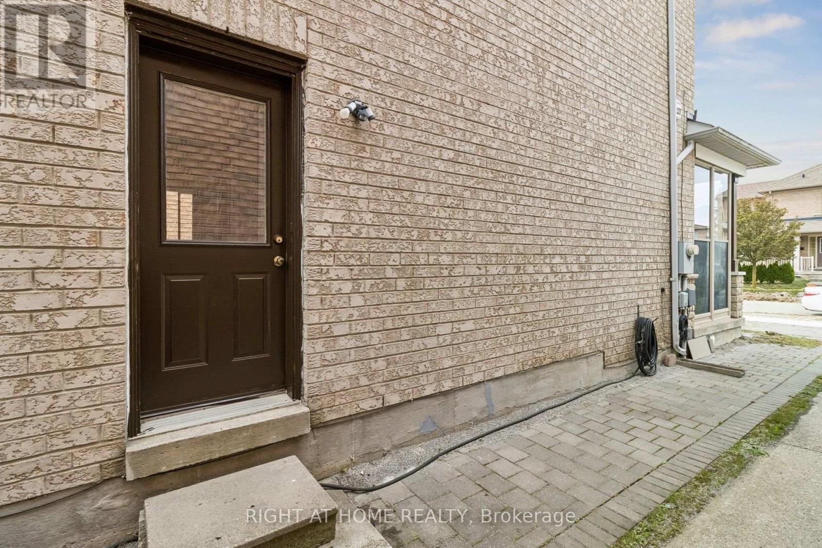 116 Nasir Crescent, Vaughan, Ontario  L6A 3B2 - Photo 38 - N13690020
