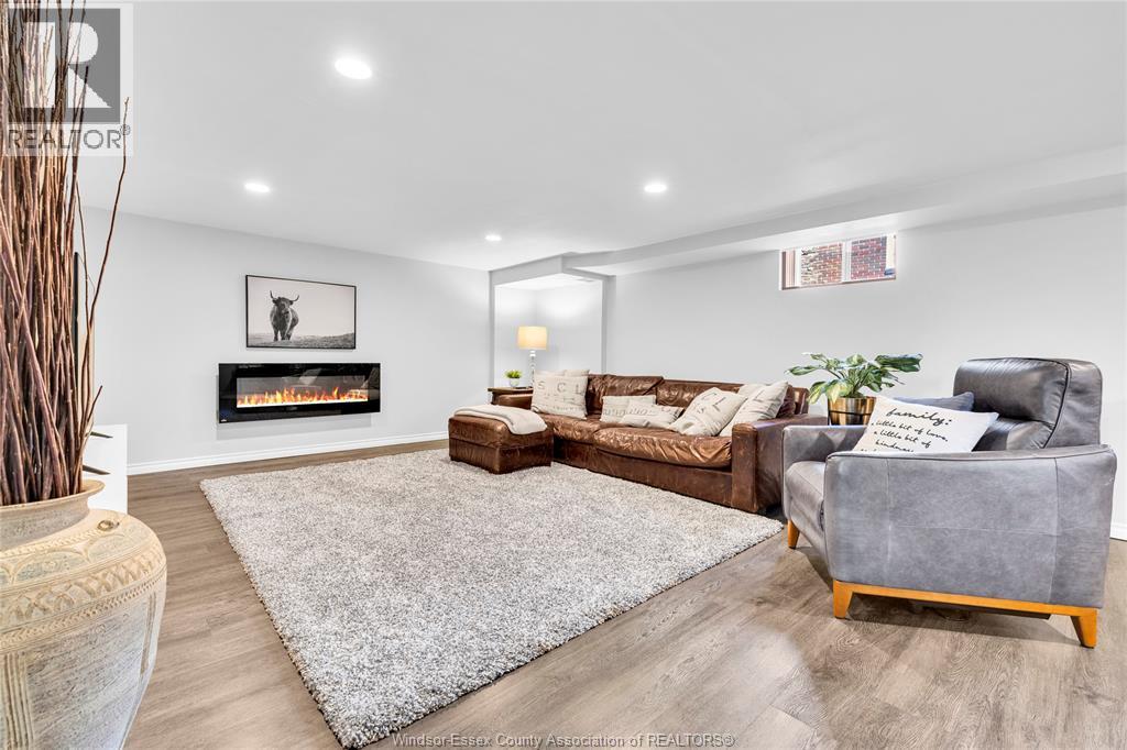 876 Belle Isle View Boulevard, Windsor, Ontario  N8S 3G3 - Photo 25 - 26020215