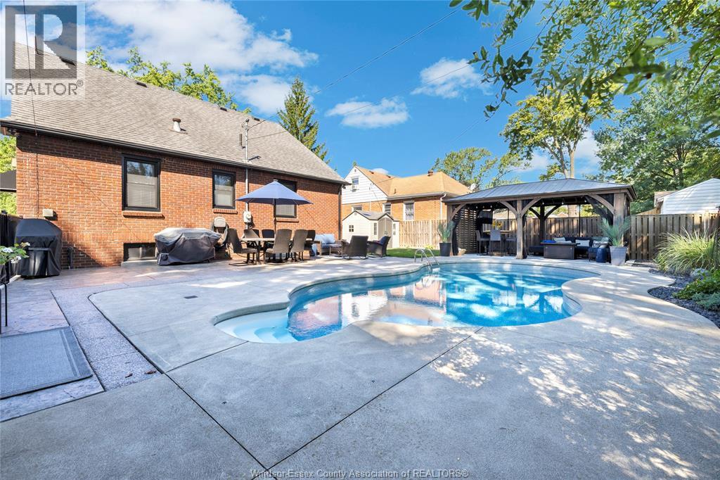 876 Belle Isle View Boulevard, Windsor, Ontario  N8S 3G3 - Photo 34 - 26020215