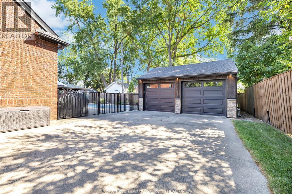 876 Belle Isle View Boulevard, Windsor, Ontario  N8S 3G3 - Photo 32 - 26020215