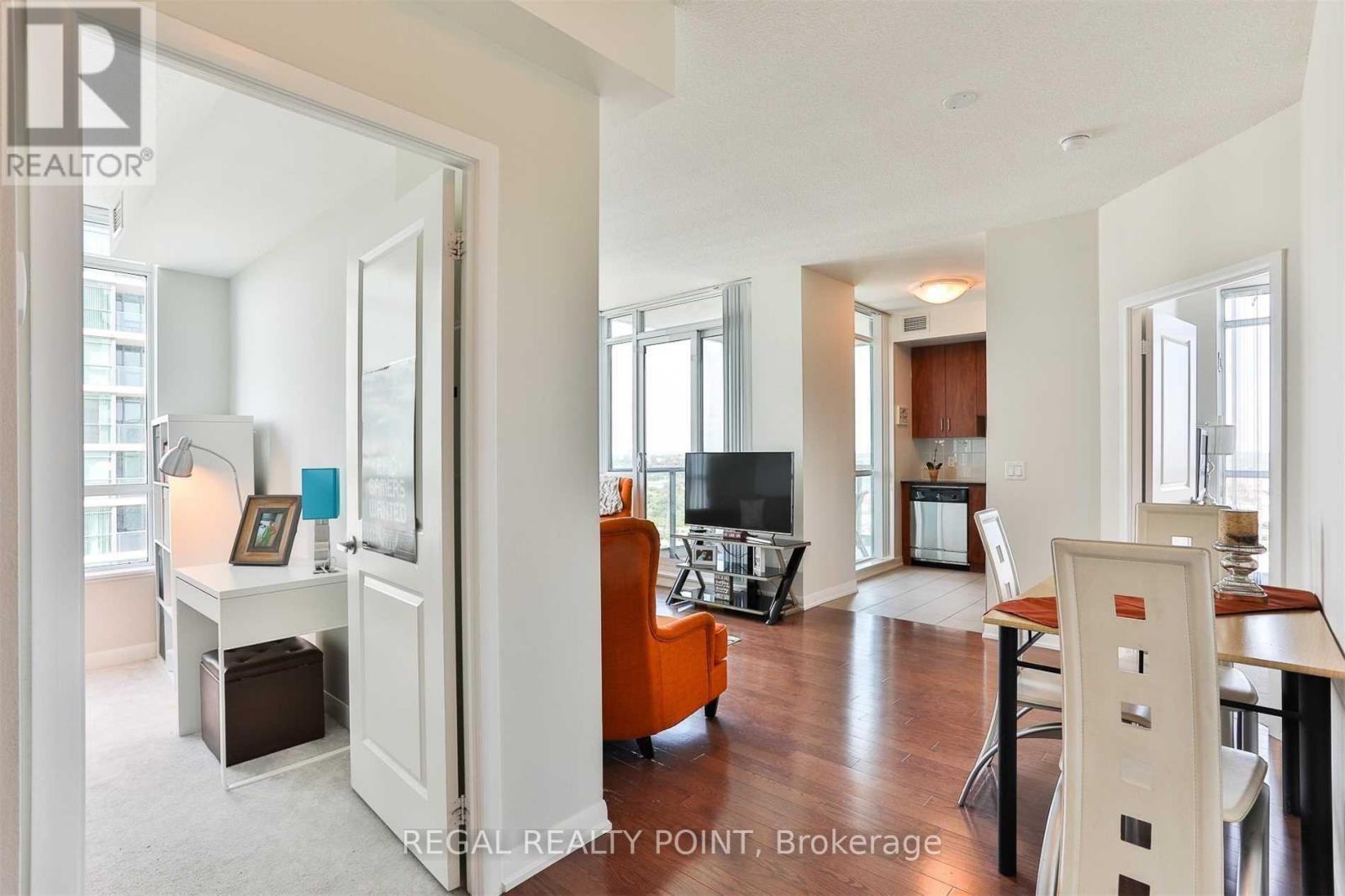 2507 - 215 Sherway Gardens Road, Toronto, Ontario  M9C 0A4 - Photo 4 - W13690352