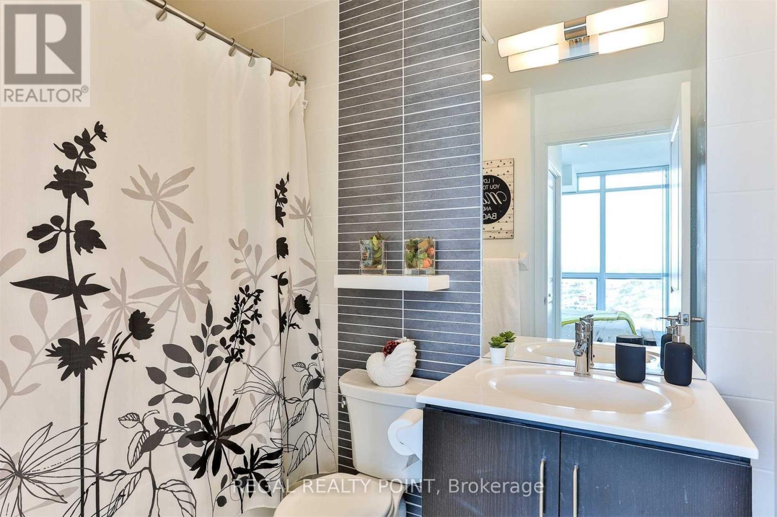 2507 - 215 Sherway Gardens Road, Toronto, Ontario  M9C 0A4 - Photo 8 - W13690352