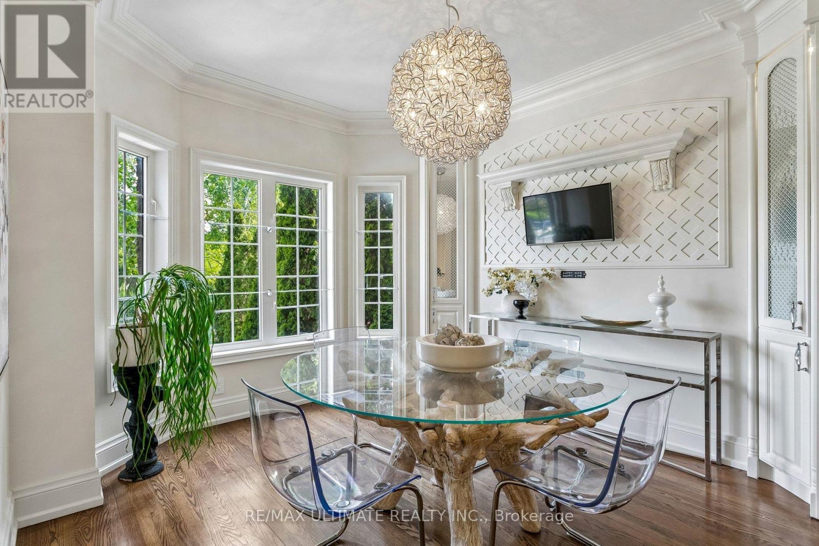 73 Bonnyview Drive, Toronto (Stonegate-Queensway), Ontario  M8Y 3G7 - Photo 14 - W13690356