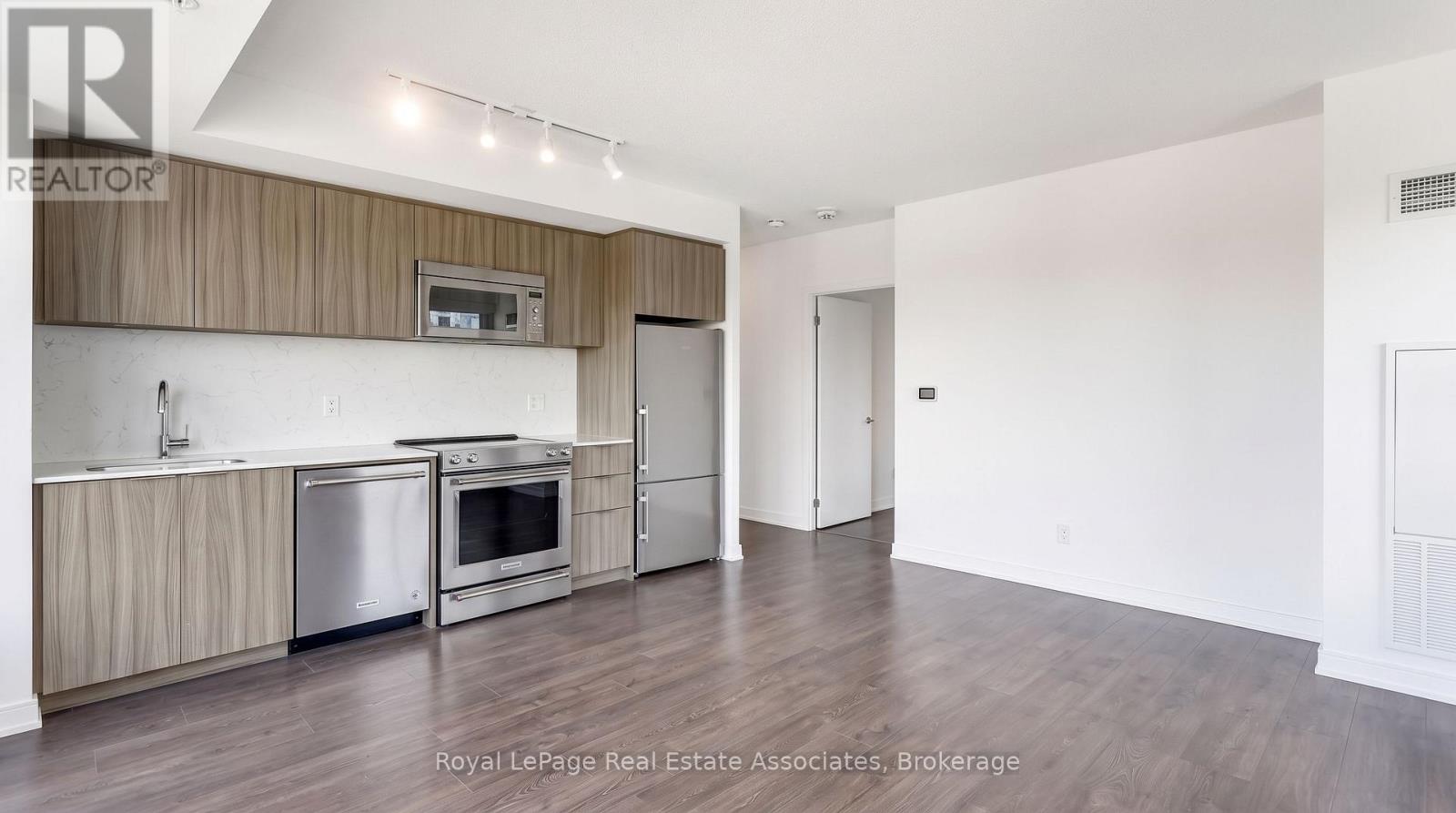602 - 30 Samuel Wood Way, Toronto (Islington-City Centre West), Ontario  M9B 0C9 - Photo 9 - W13690370