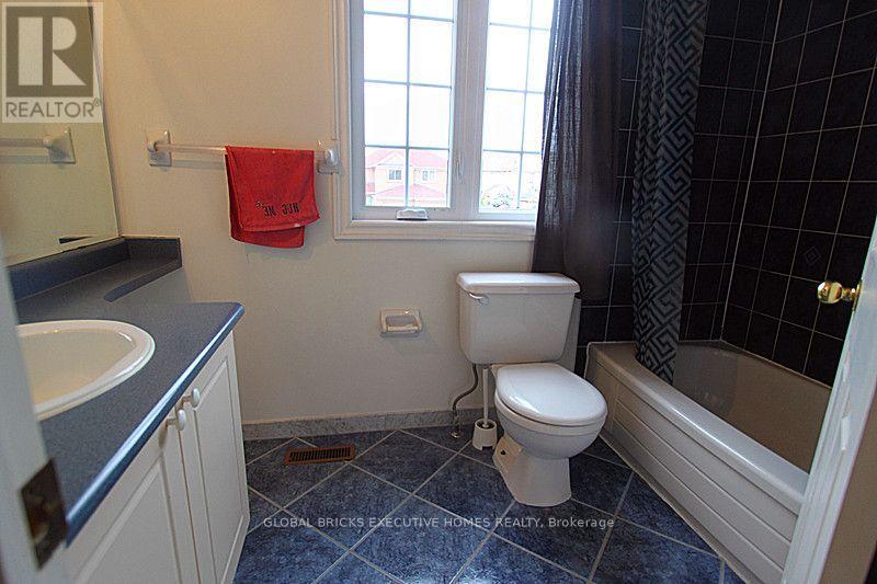 3384 Snowball Road, Mississauga, Ontario  L5N 7M6 - Photo 17 - W13690374