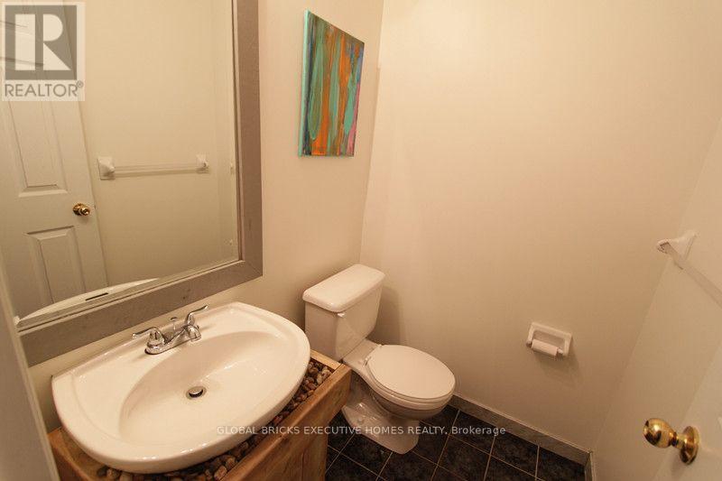3384 Snowball Road, Mississauga, Ontario  L5N 7M6 - Photo 7 - W13690374