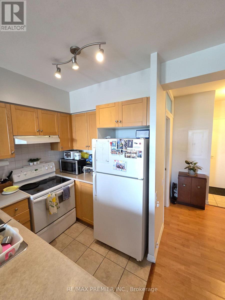 819 - 1600 Keele Street, Toronto, Ontario  M6N 5J1 - Photo 4 - W13690400