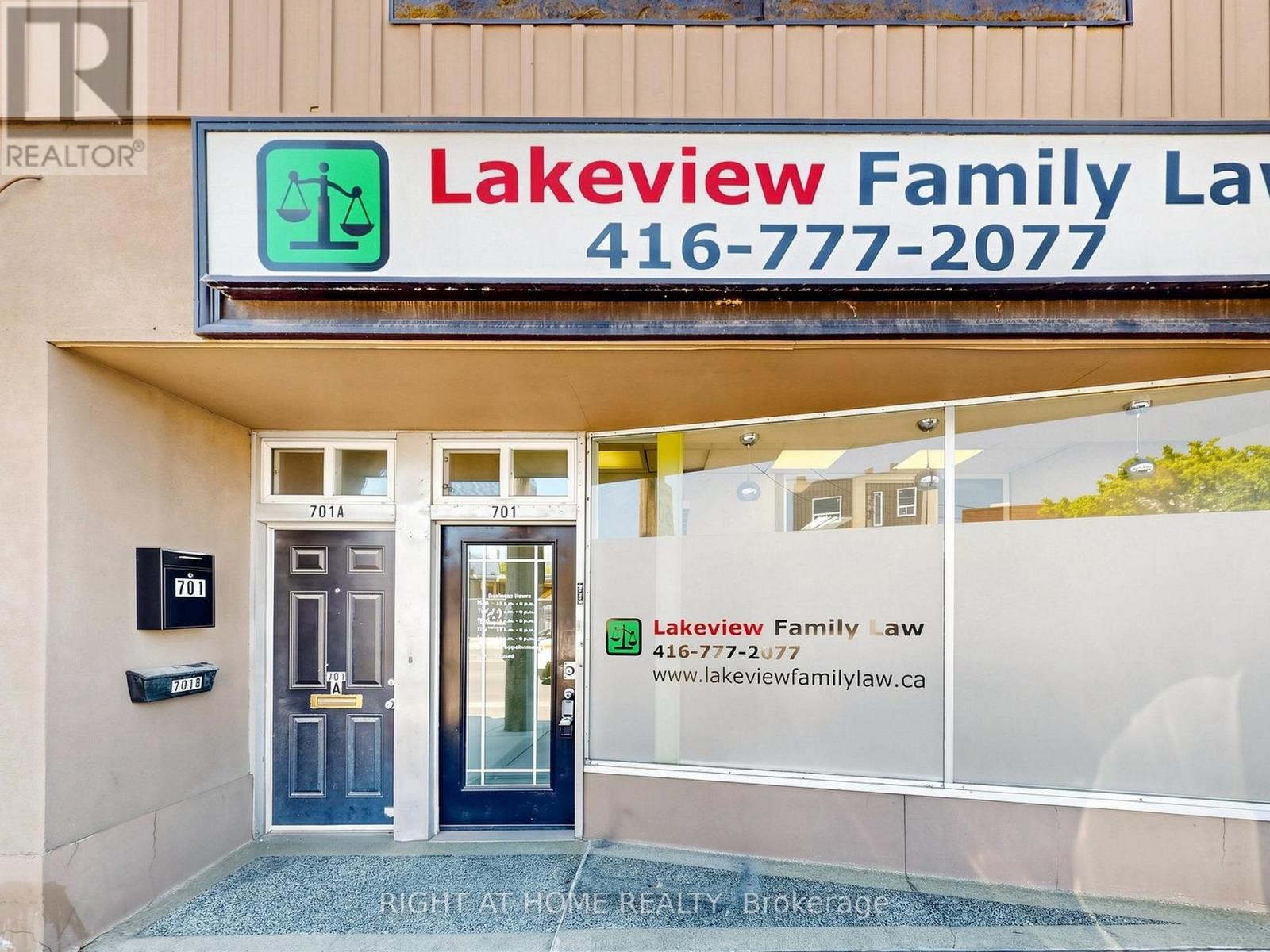 701 THE QUEENSWAY AVENUE, Toronto, Ontario