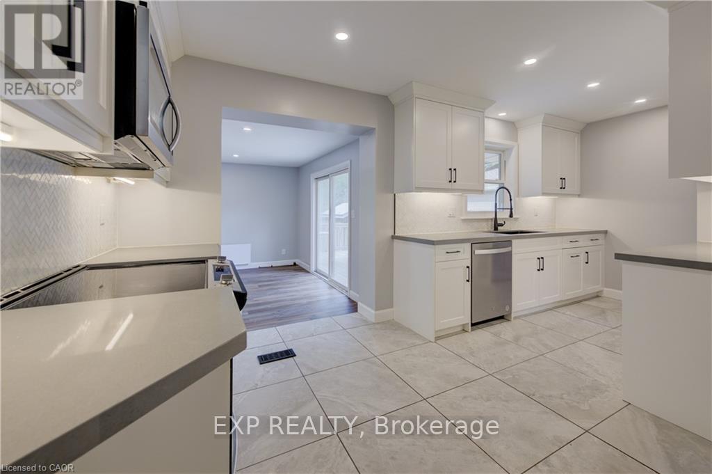 244 Royal Street, Waterloo, Ontario  N2J 2J2 - Photo 10 - X13690372
