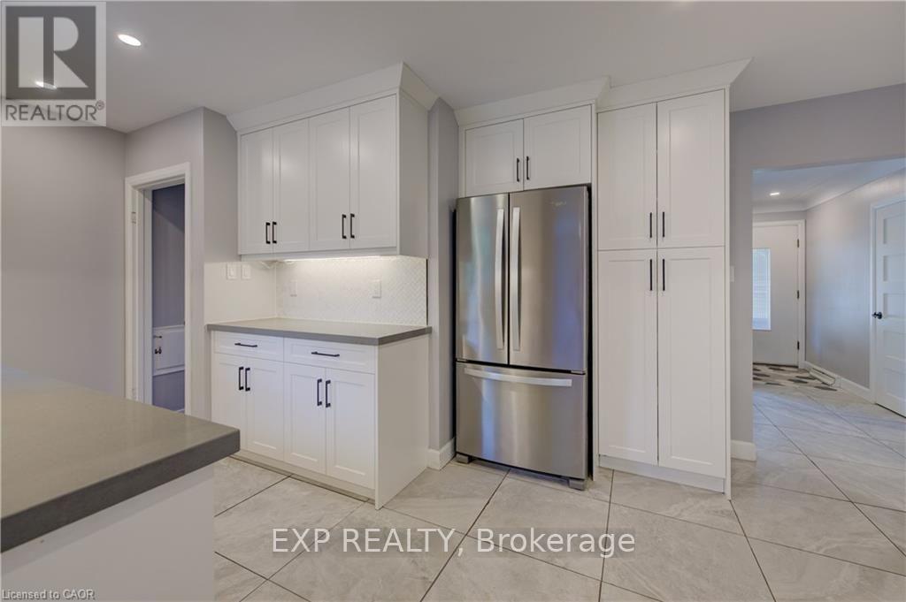 244 Royal Street, Waterloo, Ontario  N2J 2J2 - Photo 17 - X13690372