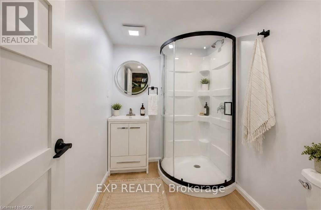 244 Royal Street, Waterloo, Ontario  N2J 2J2 - Photo 44 - X13690372