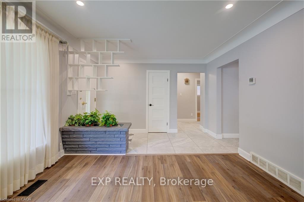 244 Royal Street, Waterloo, Ontario  N2J 2J2 - Photo 9 - X13690372