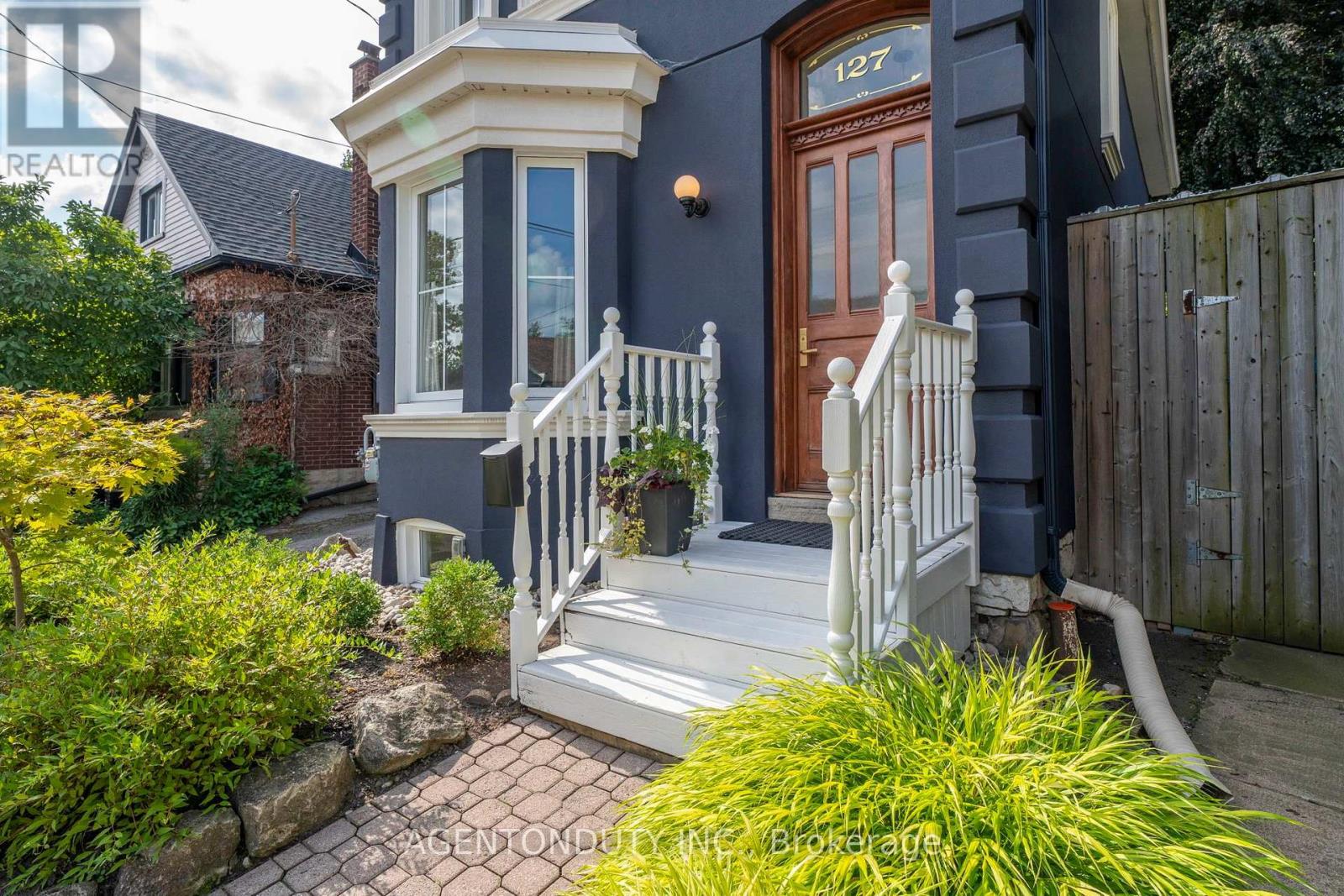 127 Peter Street, Hamilton, Ontario  L8R 1T7 - Photo 4 - X13690396