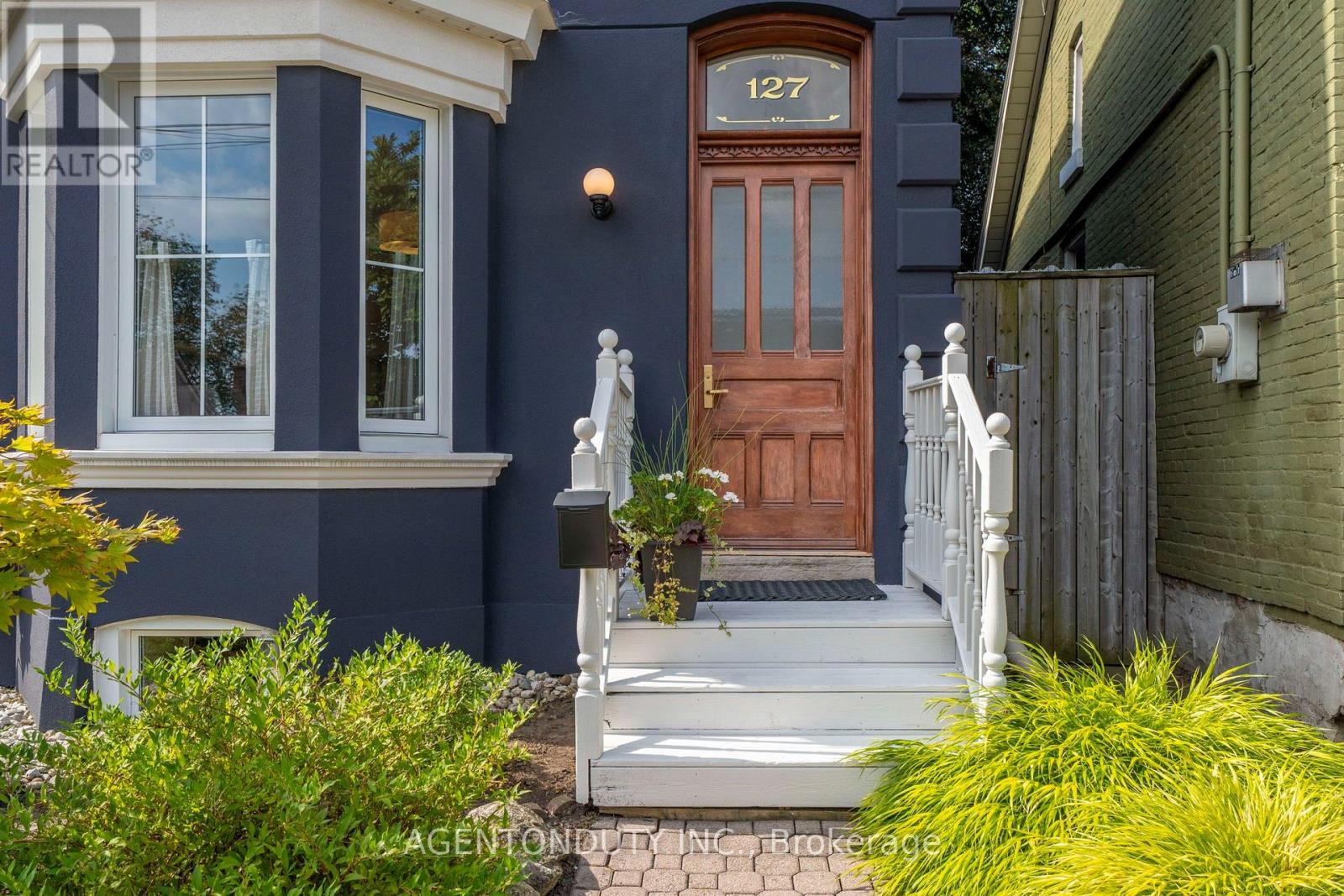 127 Peter Street, Hamilton, Ontario  L8R 1T7 - Photo 5 - X13690396