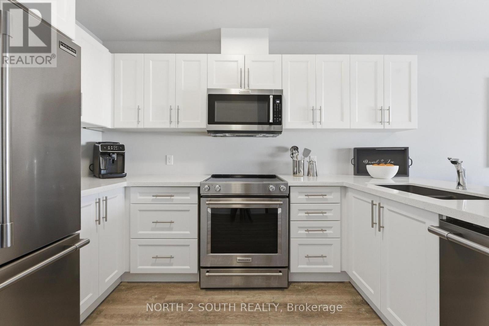 90 Laguna Village Crescent, Hamilton, Ontario  L0R 1P0 - Photo 17 - X13690418