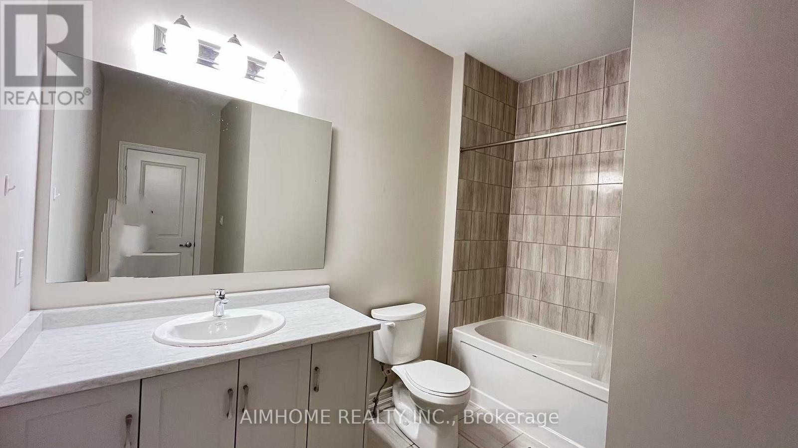 24 Noah Common, St. Catharines (Oakdale), Ontario  L2P 0G1 - Photo 10 - X13690446