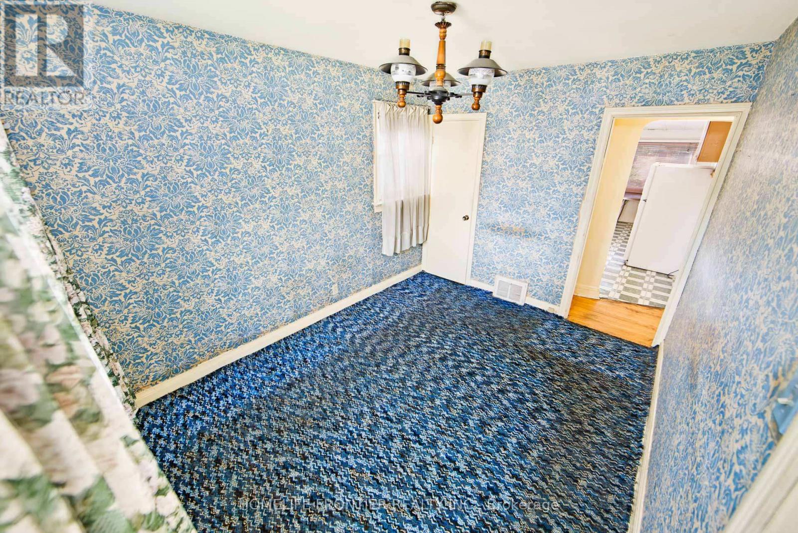 223 Elmwood Avenue, Toronto, Ontario  M2N 3M8 - Photo 10 - C13683586