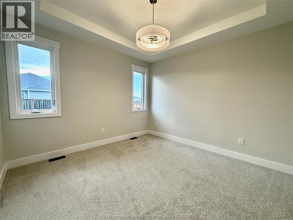 33 Duskridge Road, Chatham, Ontario  N7L 0G7 - Photo 9 - 26020241